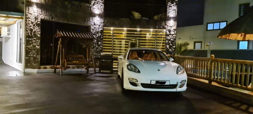 porsche panamera - 3 - Luxury Cars  on Aster Vender
