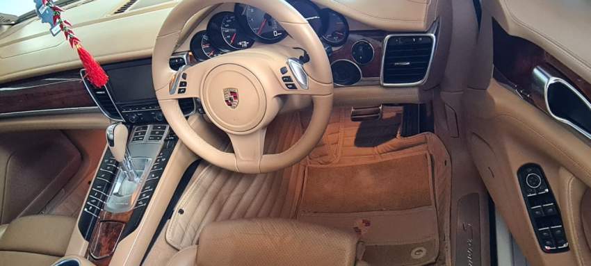porsche panamera - 6 - Luxury Cars  on Aster Vender