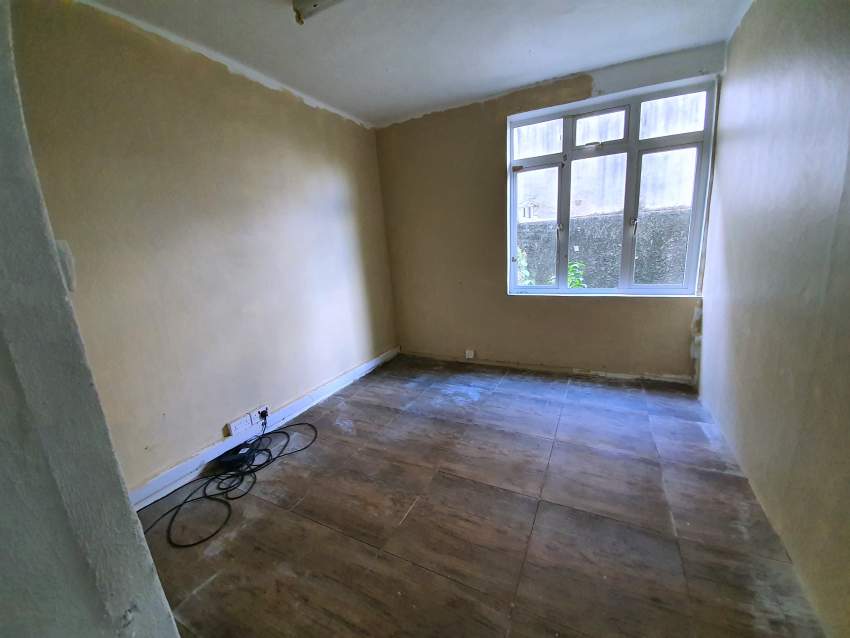 House  for sale in Sodnac, Quatre Bornes - 4 - Land  on Aster Vender