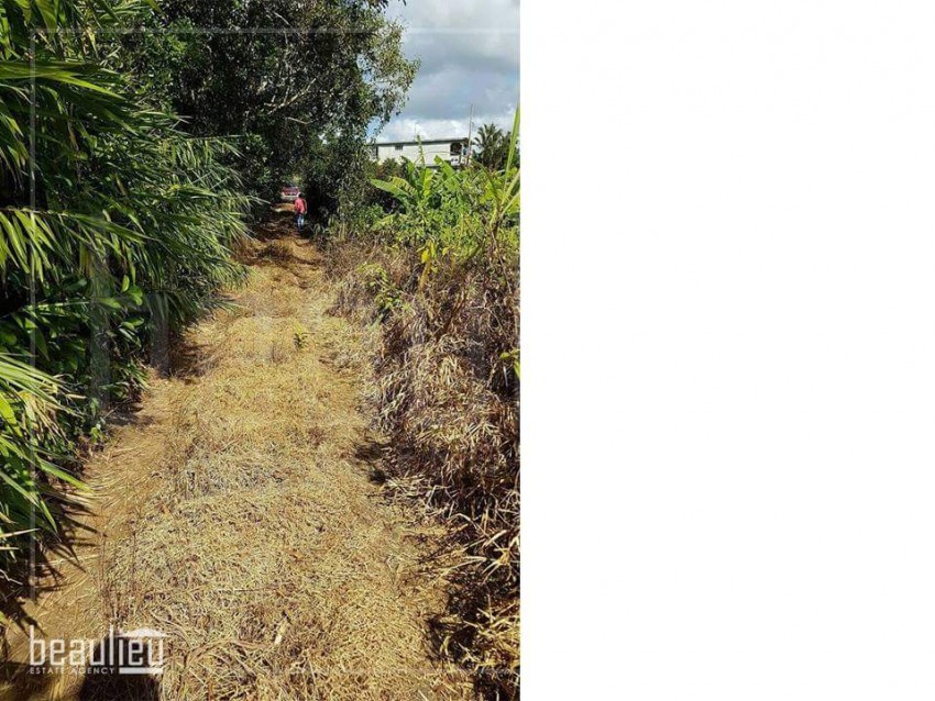 30 Perches Residential  land in Upper Dagotière  - 0 - Land  on Aster Vender