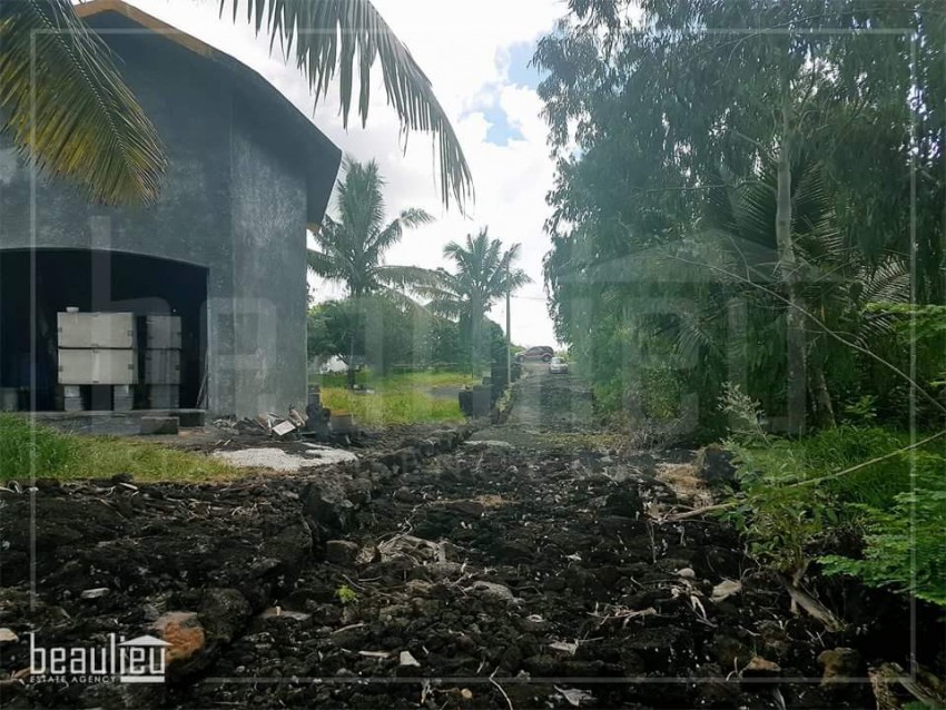  9.5 Perches Residential land at Laventure  - 1 - Land  on Aster Vender