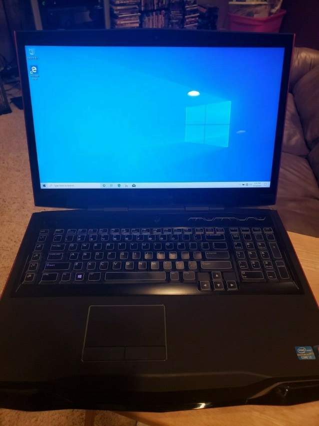 Dell Alienware M18x Intel Core I7 3610QM de 2,3 GHz 8192 MB 750GB - 0 - Gaming Laptop  on Aster Vender