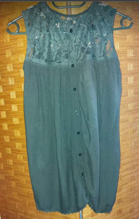 Black top - 0 - Tops (Women)  on Aster Vender