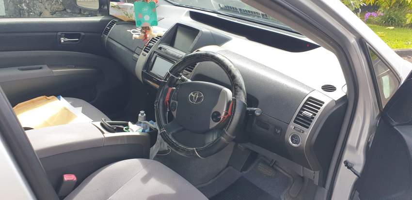 Toyota Prius 2012 - 1 - Family Cars  on Aster Vender