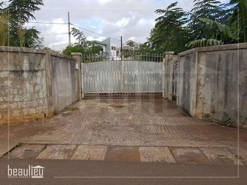  Residential Land  of  300 Toises  in Terre Rouge - 1 - Land  on Aster Vender