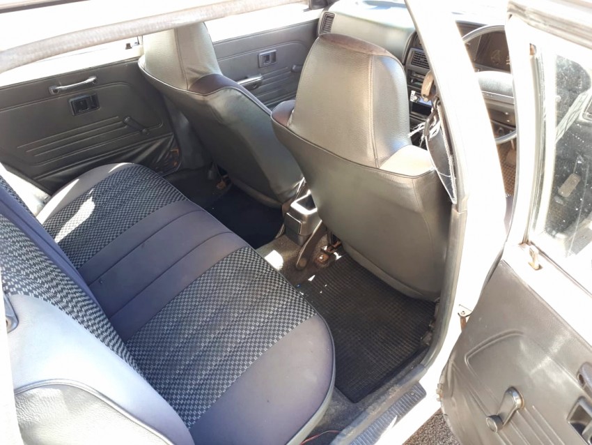 Toyota corolla EE96 (annee 91) - 2 - Family Cars  on Aster Vender