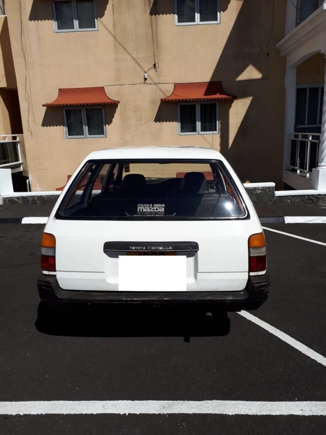 Toyota corolla EE96 (annee 91) - 3 - Family Cars  on Aster Vender