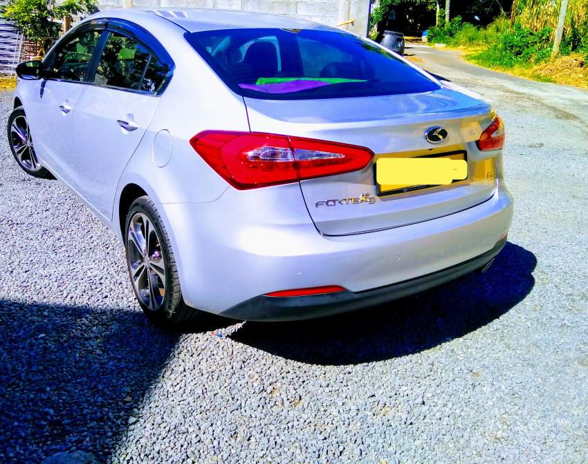 Kia Cerato Forte k3  - 5 - Family Cars  on Aster Vender
