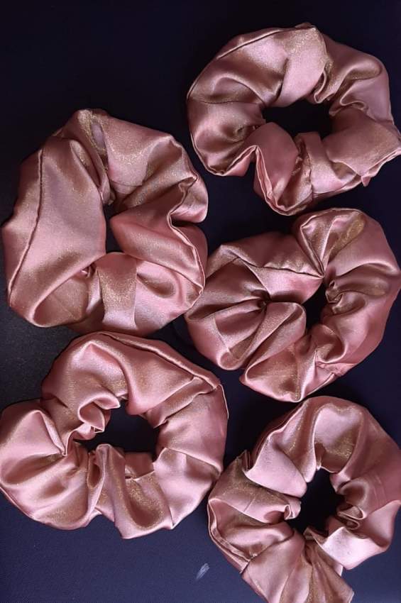scrunchies - Other Accessories at AsterVender