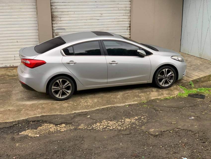 Kia cerato - 5 - Family Cars  on Aster Vender
