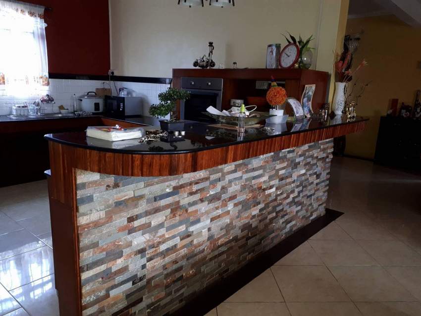 Big house for sale in Grand River South East - 6 - House  on Aster Vender