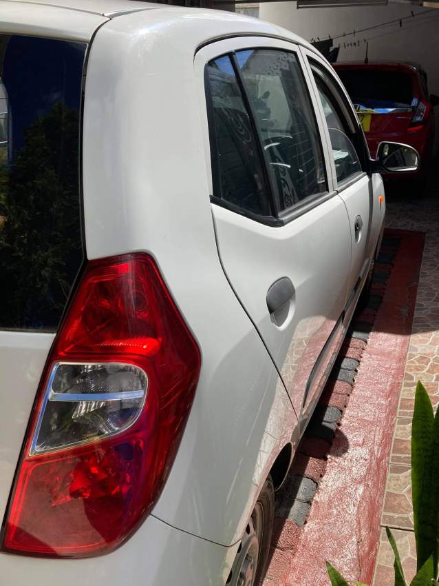 Hyundai i10 on Aster Vender