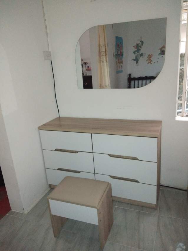 Full bedroom set  - 1 - Bedroom Furnitures  on Aster Vender