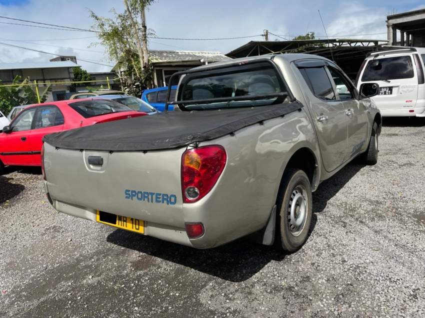2x4 Mitsubishi L200 Sportero Year 10 - 0 - Pickup trucks (4x4 & 4x2)  on Aster Vender