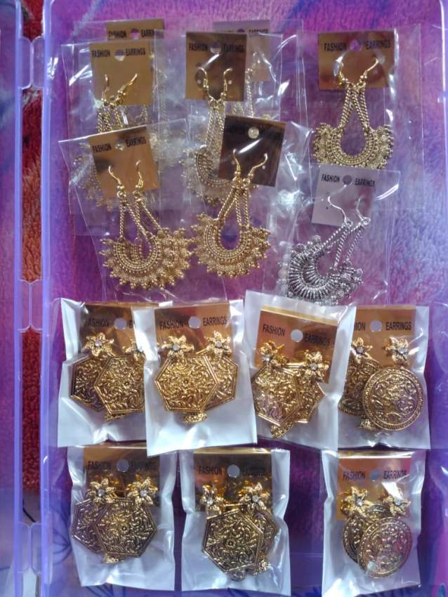 Earring jewellery on Aster Vender