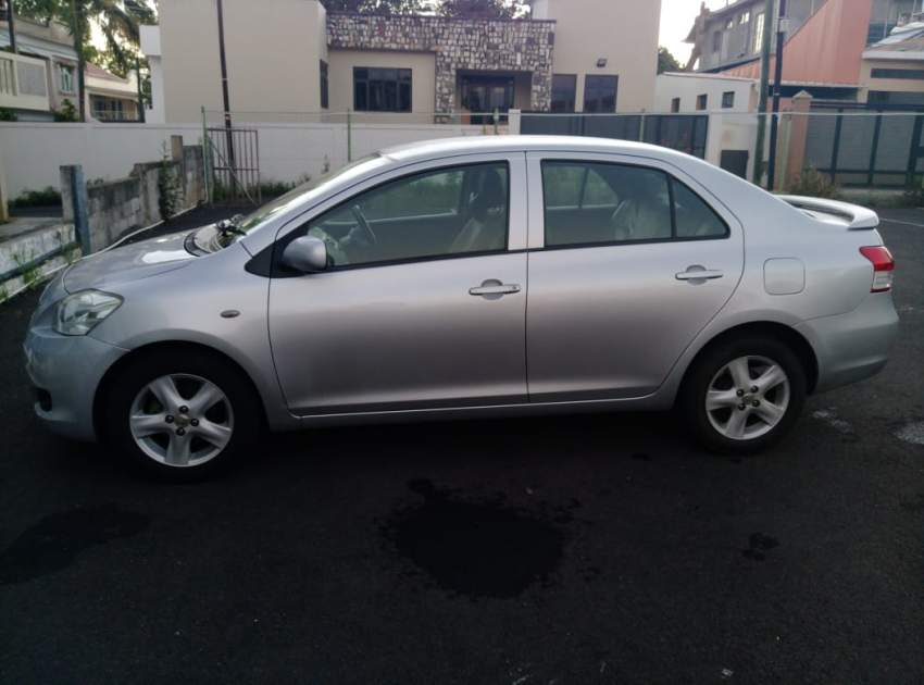 Toyota Yaris  2008 manual - 1 - Family Cars  on Aster Vender