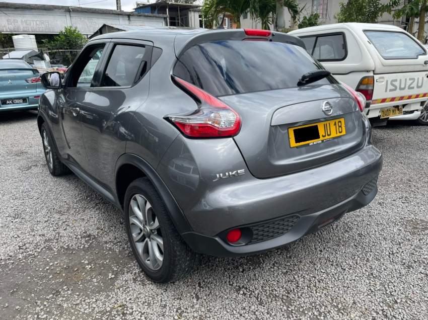 Nissan Juke Year 18 - 2 - SUV Cars  on Aster Vender