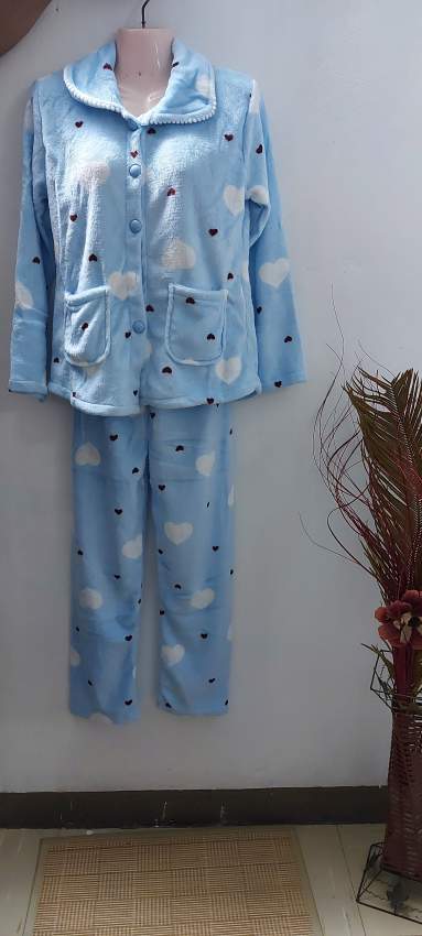 Pyjama - 1 - Sweater (Women)  on Aster Vender