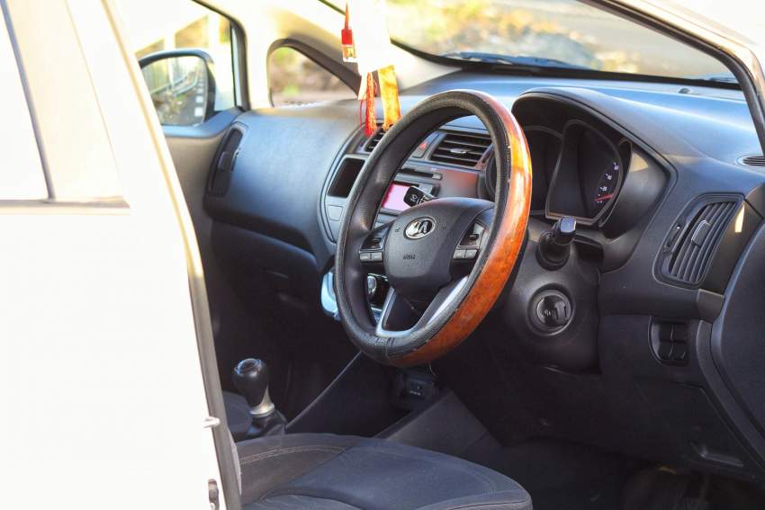 KIA RIO JULY 2013 - 5 - Family Cars  on Aster Vender