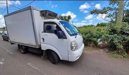VAN Frigorifié  KIA 2700 avec caisse frigo - 0 - Cargo Van (Delivery Van)  on Aster Vender