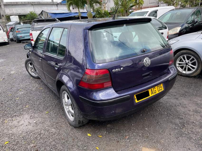 Volkswagen Golf Year 05 - 6 - Compact cars  on Aster Vender