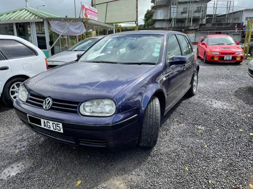 Volkswagen Golf Year 05 - 2 - Compact cars  on Aster Vender
