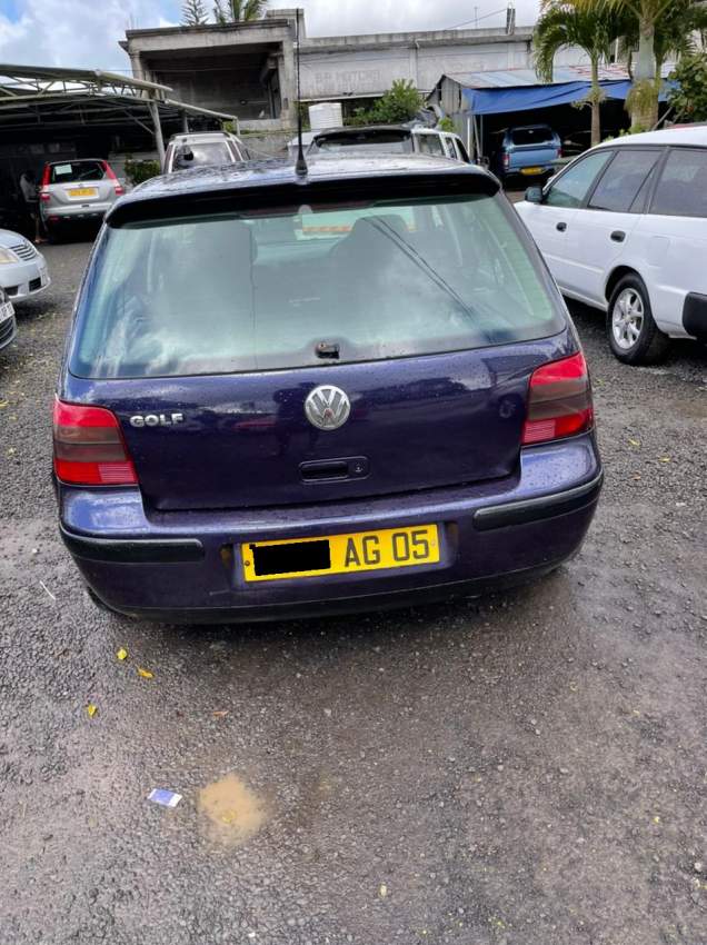Volkswagen Golf Year 05 - 3 - Compact cars  on Aster Vender