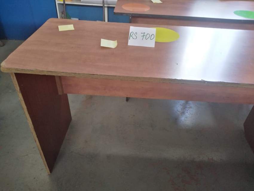 Tables à vendre - 3 - Desks  on Aster Vender