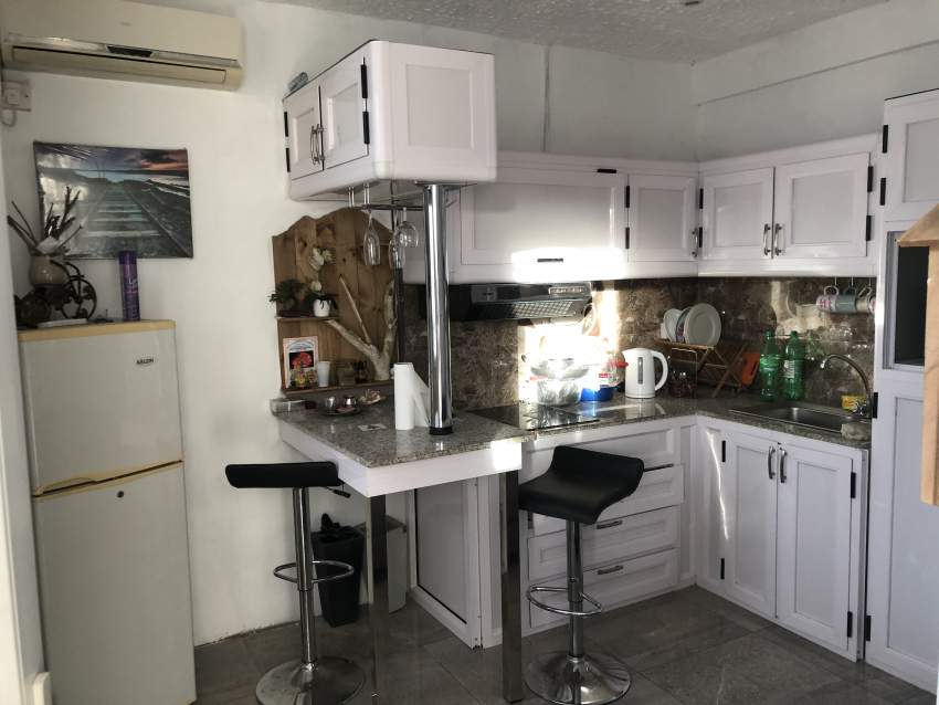 Studio à Louer a Grand Baie on Aster Vender