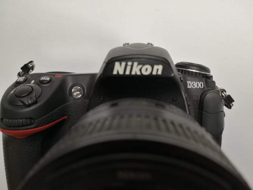 Nikon D300 body only - 2 - Events  on Aster Vender