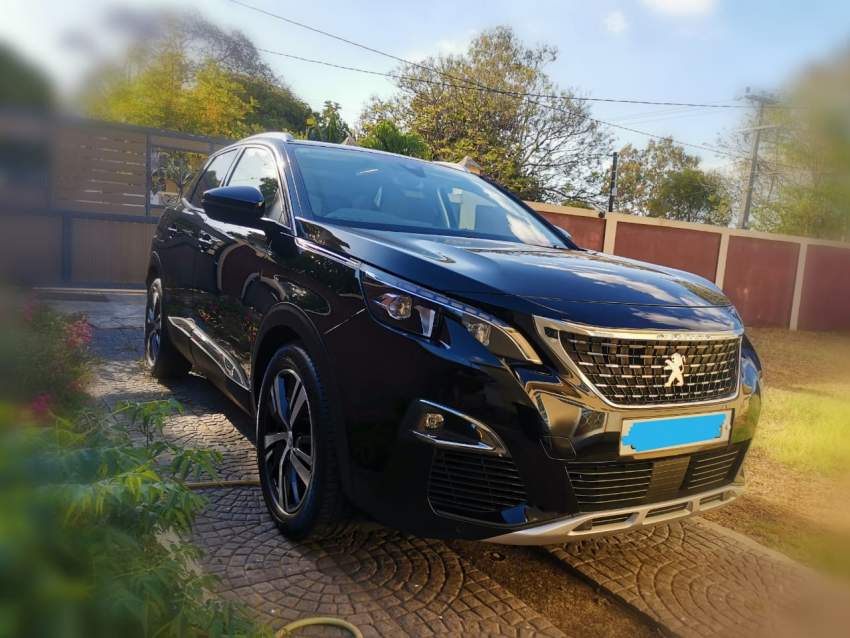 Peugeot 3008 1.2 Allure PureTech EAT6 - 4 - SUV Cars  on Aster Vender