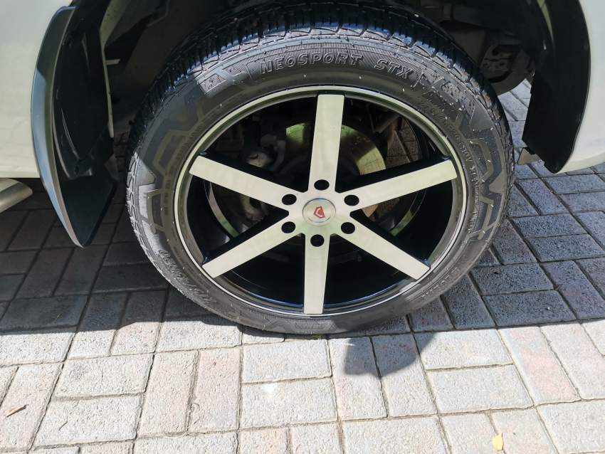 Mazda bt50 - 6 - Pickup trucks (4x4 & 4x2)  on Aster Vender