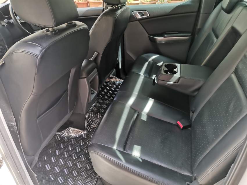 Mazda bt50 - 8 - Pickup trucks (4x4 & 4x2)  on Aster Vender