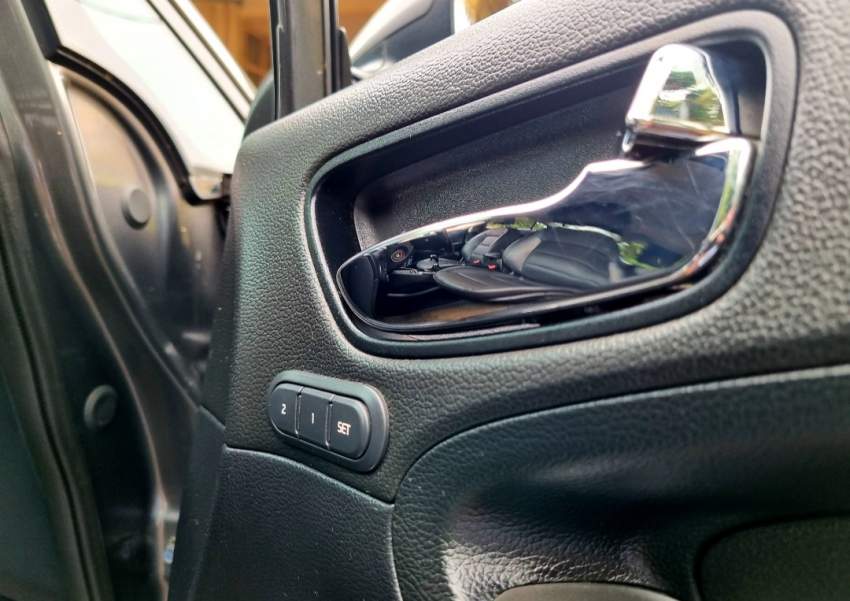 Kia Cerato SX Pack + - 7 - Family Cars  on Aster Vender