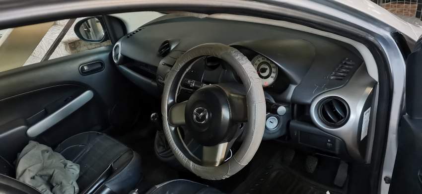 mazda demio a vendre - 1 - Family Cars  on Aster Vender