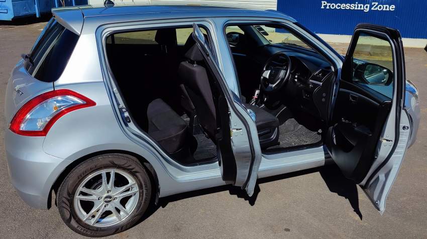 SUZUKI SWIFT annee 2013 Rs 350,000 (73,000Km) - 6 - Compact cars  on Aster Vender