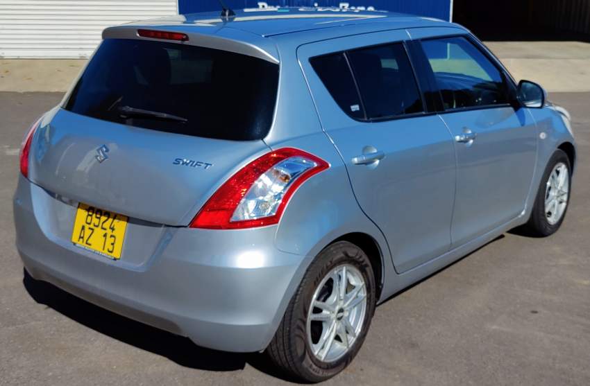 SUZUKI SWIFT annee 2013 Rs 350,000 (73,000Km) - 3 - Compact cars  on Aster Vender