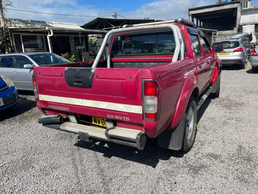 2x4 Nissan Hardbody Year 03 - 4 - Pickup trucks (4x4 & 4x2)  on Aster Vender