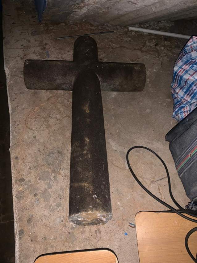 Stone cross - 0 - Antiquities  on Aster Vender