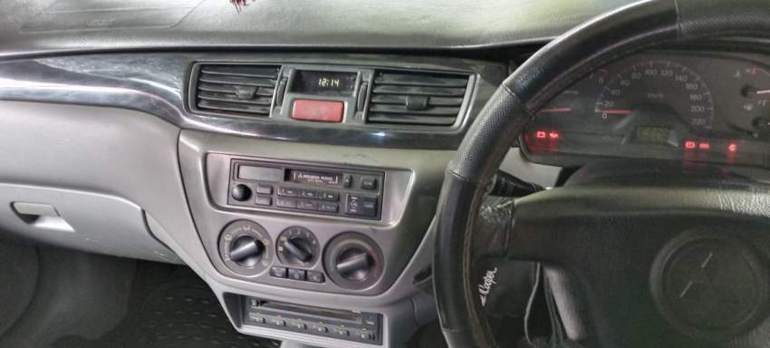 Mitsubishi GLX - 0 - Family Cars  on Aster Vender