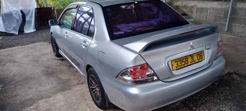 Mitsubishi GLX - 5 - Family Cars  on Aster Vender