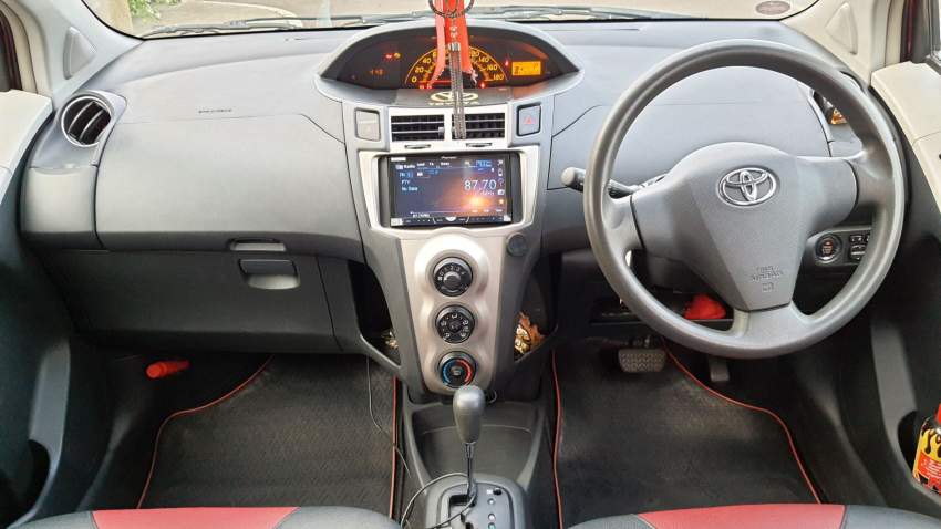 Toyota Vitz - 2 - Compact cars  on Aster Vender