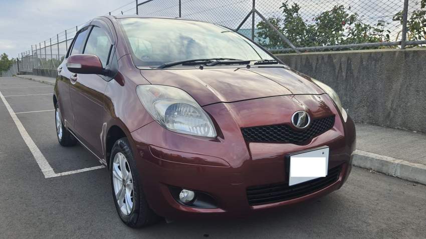 Toyota Vitz - 4 - Compact cars  on Aster Vender