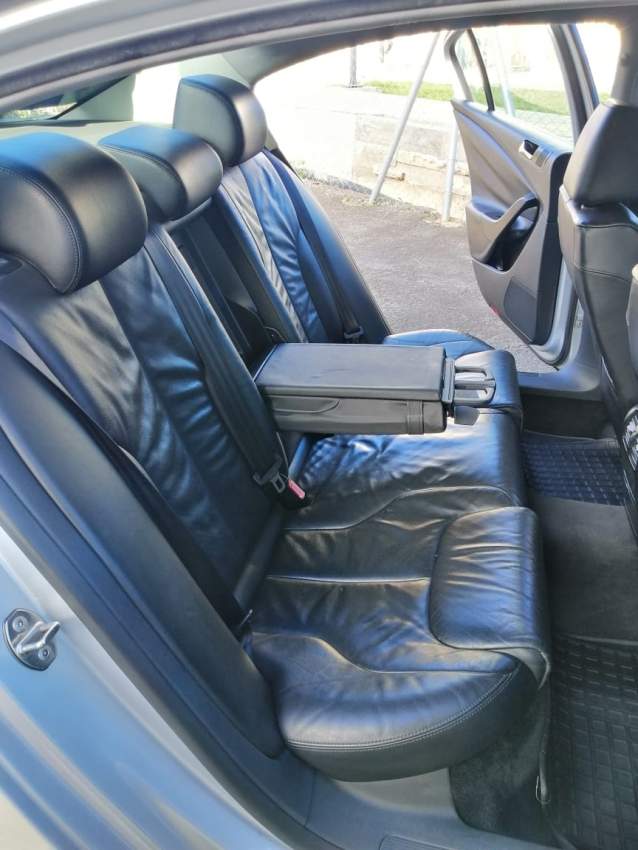 VOLKSWAGEN PASSAT 2.0 TDI - 3 - Luxury Cars  on Aster Vender