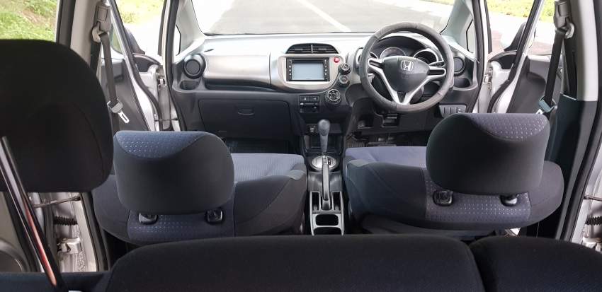 Honda fit - yr 08 - Automatic -1330cc- Call on 59010243 - 5 - Luxury Cars  on Aster Vender