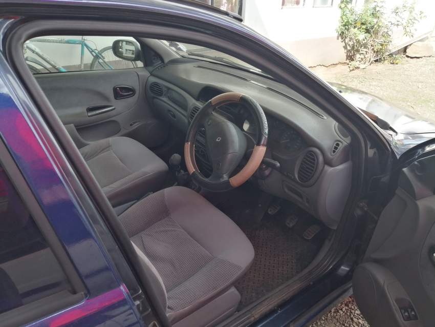 Renault megane - 4 - Family Cars  on Aster Vender