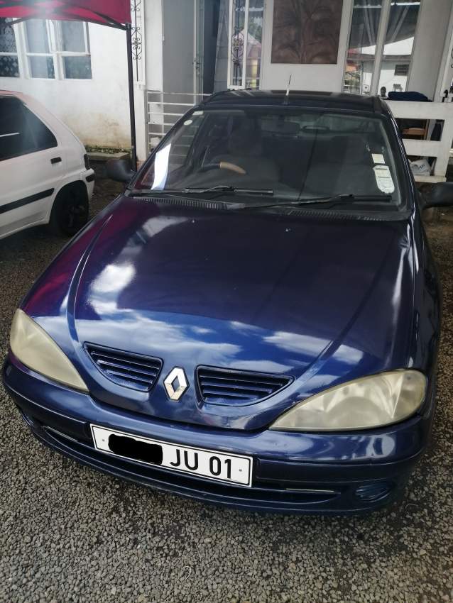 Renault megane - 2 - Family Cars  on Aster Vender