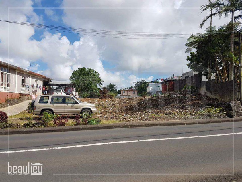 ** 34,5 Perches  land in Mel Rose ** - 0 - Land  on Aster Vender