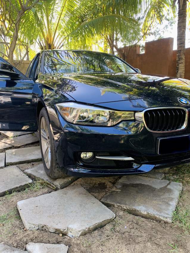 BMW 320i (F30) Sport Line 2L T - 7 - Luxury Cars  on Aster Vender