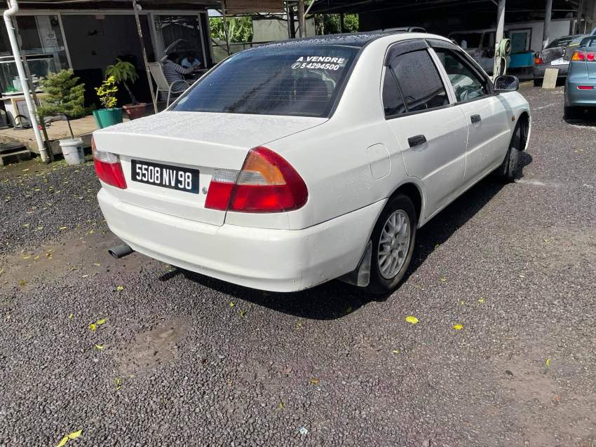 Mitsubishi Lancer Year 98 on Aster Vender